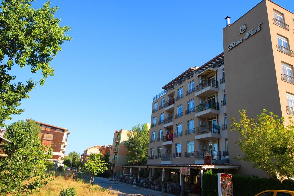 Eden - Menada Apartments Sunny Beach Esterno foto