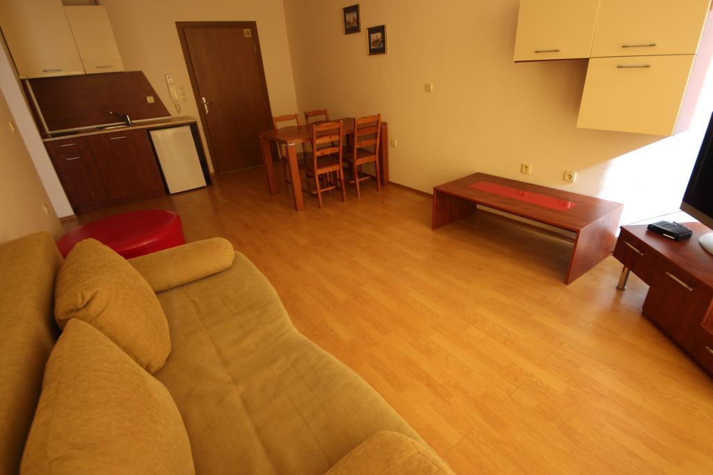 Eden - Menada Apartments Sunny Beach Esterno foto