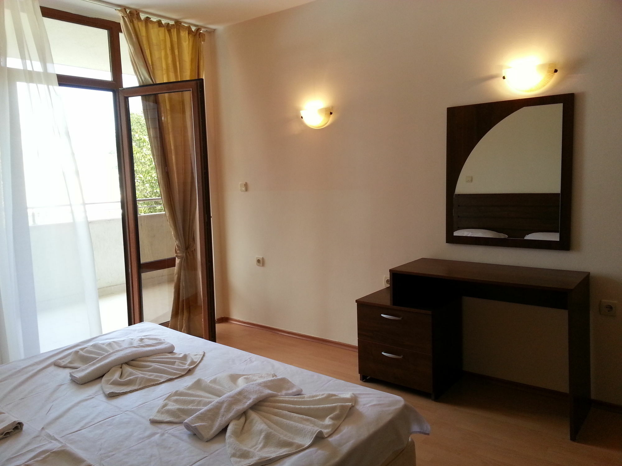 Eden - Menada Apartments Sunny Beach Esterno foto